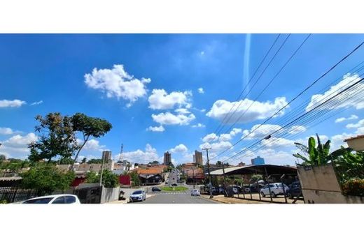 Nesta segunda-feira, o dia será de sol, com aumento de nuvens a partir da tarde, mas sem previsão de chuva