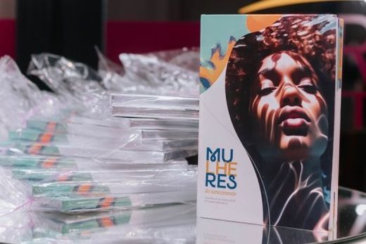 "Mulheres do saneamento - Memórias de Dedicação e Transformação" foi lançado em março