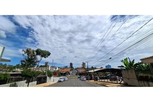 Na segunda-feira (6), o dia começa com sol e aumento de nuvens