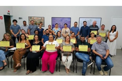 Diplomação dos 28 conselheiros. Ato reuniu representantes do poder público, profissionais da rede de ensino, pais, estudantes e membros da sociedade civil