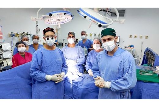 Profissionais. A equipe que atuou na 800ª cirurgia cardíaca realizada no Hospital 'Carlos Fernando Malzoni', no último dia 9 de abril