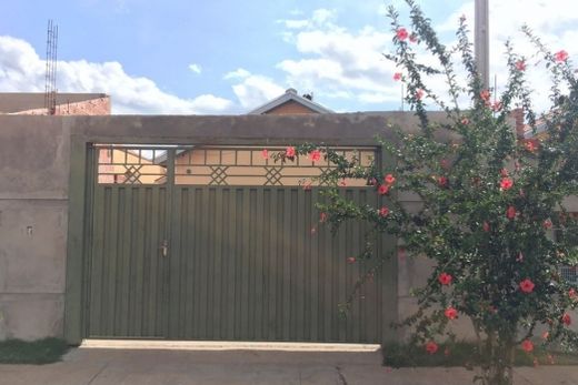 Casa de mulher que matou o marido com facada está fechada