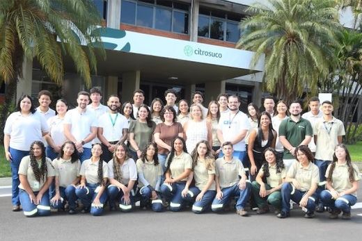 No dia 24. Alunos do Projeto Pescar e funcionários da Citrosuco-Matão receberam a Comitiva da Fundação Pescar, de Porto Alegre (RS)