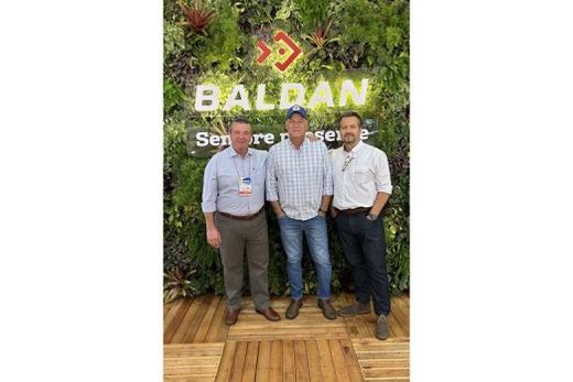 Walter Baldan, China Calabres e Fernando Capra. Presidente da Câmara articulou a ida da turma do Parlamento Jovem à Agrishow, em parceria com a Baldan e a Prefeitura