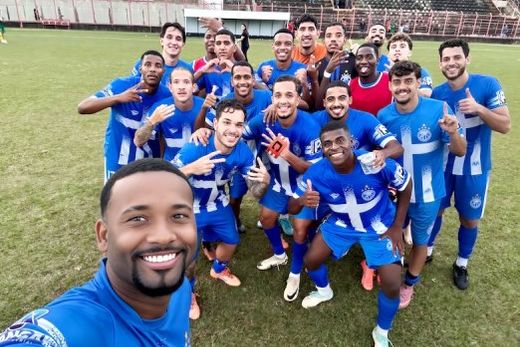 Atletas em festa. Embalada por quatro vitórias seguidas, Matonense comemora bom momento