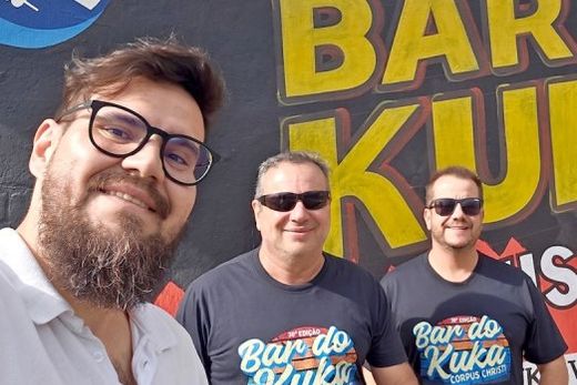 'Bar do Kuka'. Pelo terceiro ano consecutivo, a edição de Corpus Christi tem Duzão Pedro Antonio, Kuka Possari e Cacá Ribeiro na organização