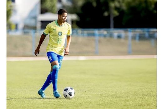 Enzo. "Vestir a camisa do Brasil e disputar esse torneio foi a realização de um sonho"
