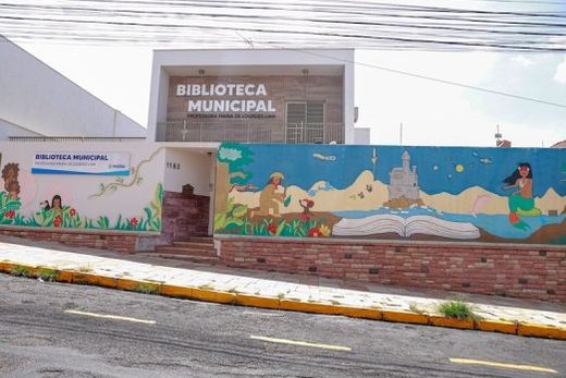 Na Biblioteca Municipal. Programação do Flits visa fomentar o diálogo entre escritores, leitores, educadores e a comunidade