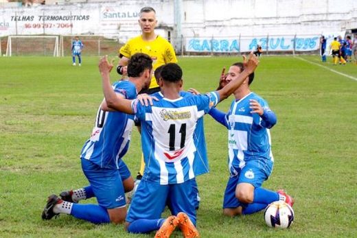 Comemoração. Matonense encerrou a primeira fase entre as melhores equipes do Grupo 2