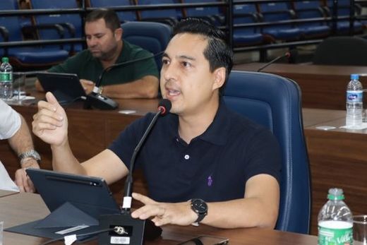 Roberto Hiro. Projeto estabelece diretrizes para que os espaços públicos possam ser adaptados de forma planejada e responsável