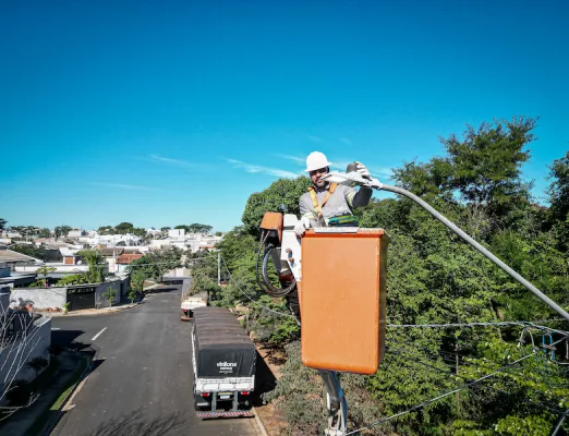 Iluminação em Led. Além da redução da CIP, sistema proporciona maior eficiência energética, menor necessidade de manutenção, maior durabilidade dos equipamentos e melhor qualidade da iluminação públic