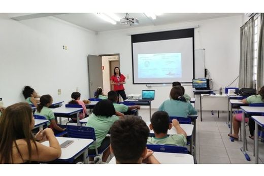 Como parte do cronograma de atividades do programa, foram realizadas palestras nas escolas participantes