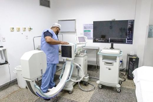 O novo Arco Cirúrgico IMEX Unique FD 26x26. Equipamento de fluoroscopia móvel permite a visualização de imagens de alta definição em tempo real durante as cirurgias