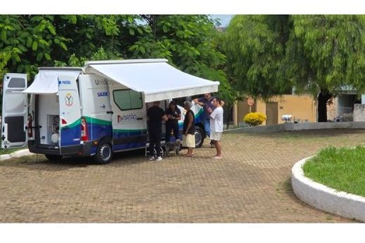 Unidade itinerante deve ampliar sua atuação para outros bairros, órgãos públicos e instituições beneficentes do município