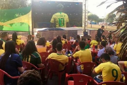 Estabelecimentos registram movimento na Copa