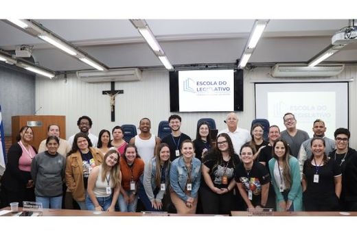 Primeiro encontro. Participantes foram convidados a refletir sobre um dos conceitos fundamentais para a compreensão da política: o poder