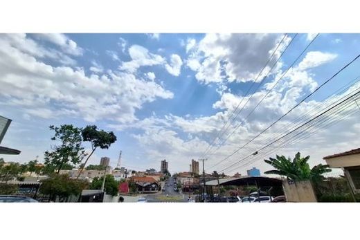 Nesta segunda-feira (31), Matão terá sol entre muitas nuvens, com períodos de céu nublado ao longo do dia
