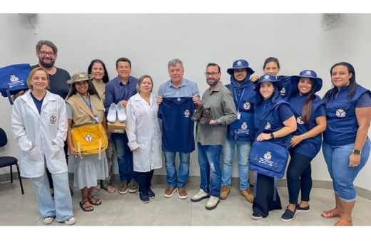 A entrega. Novos uniformes passam a fazer parte da rotina dos profissionais que atuam nas Unidades de Saúde e nos diferentes serviços da rede municipal