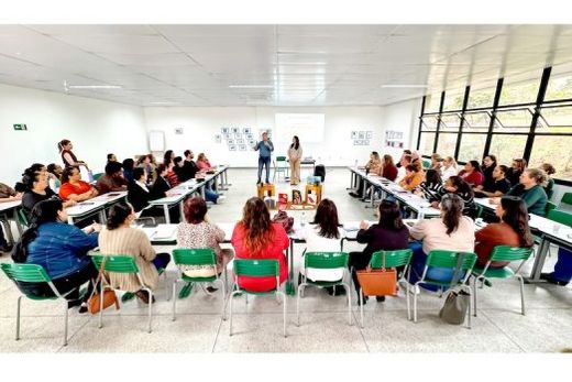 No CEC. Encontro reuniu professores, gestores educacionais e representantes de órgãos públicos, instituições sociais e entidades privadas