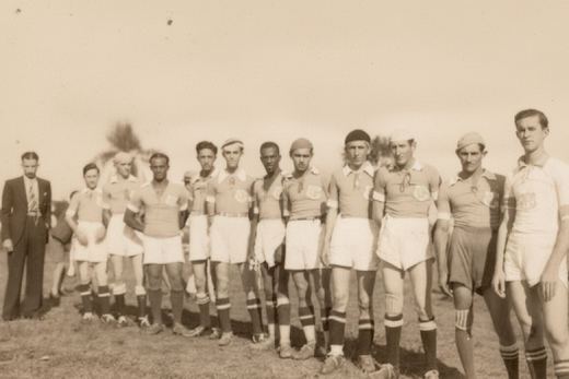 Uma das primeiras equipes do Silvânia. A identificação dos jogadores e a data da fotografia ainda estão em pesquisa