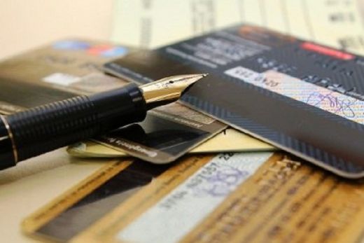 Mudam as regras para cartão de crédito e cheque especial