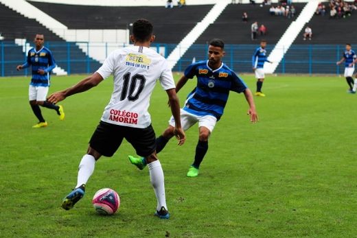 Matonense tenta mas perde para o Corinthians