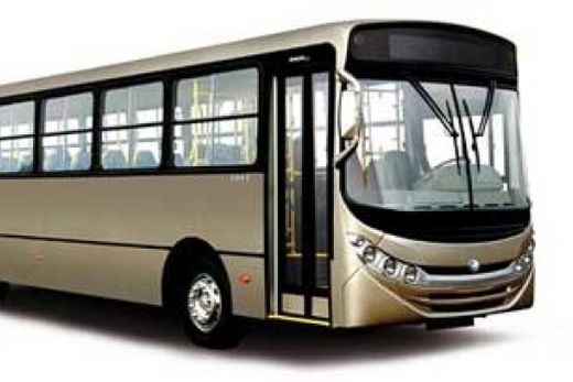 Homem tenta furtar porta de ônibus
