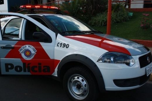 Assaltantes invadem casa e rendem 4 mulheres em São Carlos