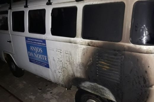 Associação pede ajuda para recuperar Kombi