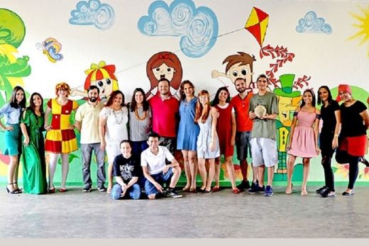 Alunos revitalizam pátio da Escola Prof. Roberto Veltre