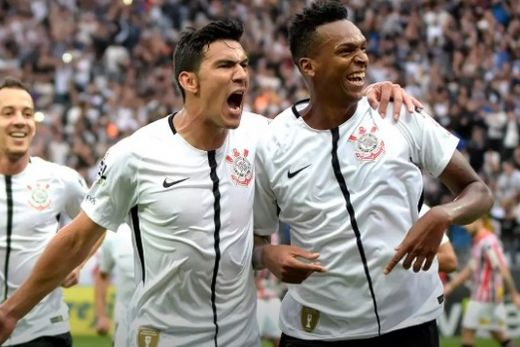 Corinthians a 1% de conquistar o título