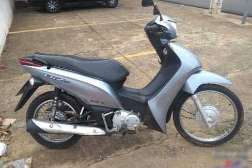 PM recupera moto roubada em Dobrada