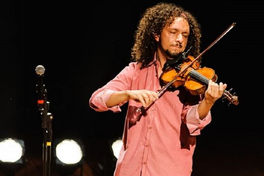 Ricardo Herz reinventa o violino brasileiro