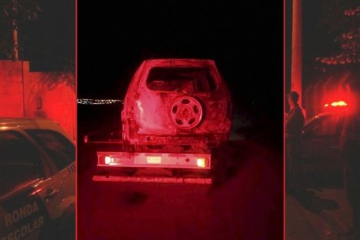 Carro roubado em Araraquara é incendiado em Matão