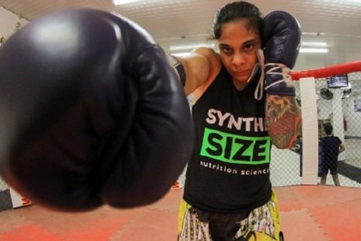 Livinha busca nova vitória no UFC