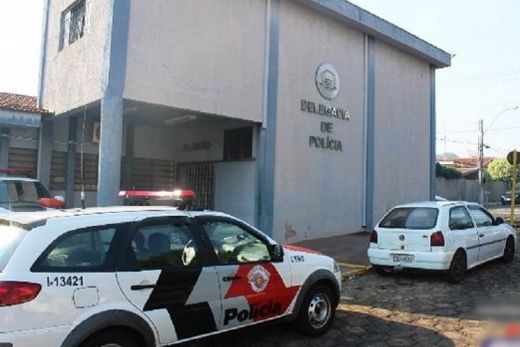 Três são presos após assaltar trabalhador
