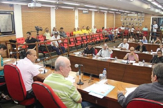 Câmara vota novamente as Comissões