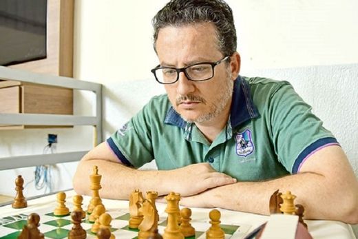 Xadrez: Chagas e Frare vão decidir o Matonense