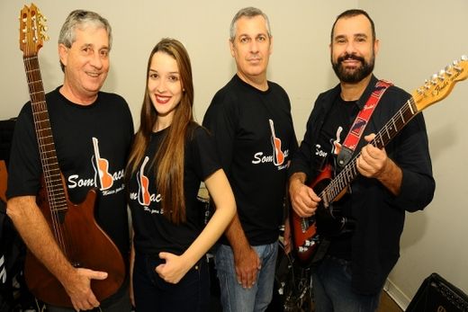 Bacaxi, Isabela, Pedro e Zé Paulo.