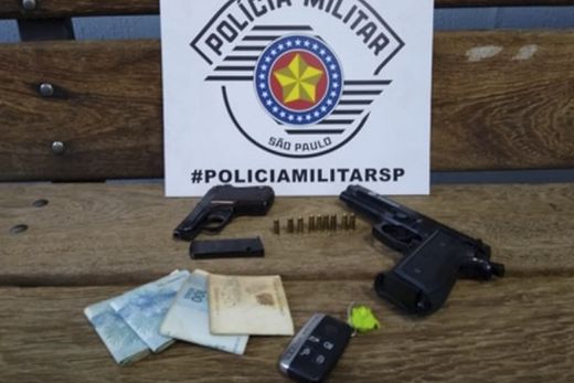 Polícia apreende arma durante Sessão da Câmara