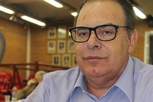 Navarro pede suspensão do pedido de afastamento