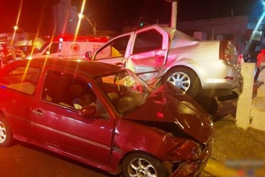 Grave acidente no Centro faz três vítimas