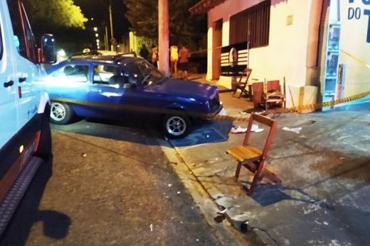 Homem é atropelado na calçada, no Jardim Primavera