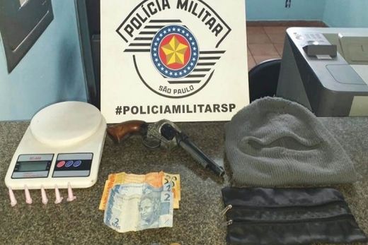 Polícia Militar registra ocorrências com drogas