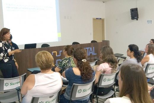 Projeto capacitou profissionais sobre prevenção ao suicídio e automutilação