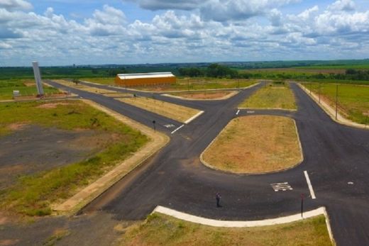 Distrito Industrial de Silvânia tem concorrência de lotes, dia 6