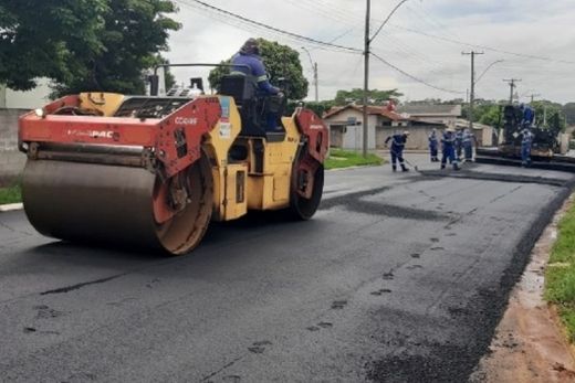 Avenida Francisco Albericci é recapeada