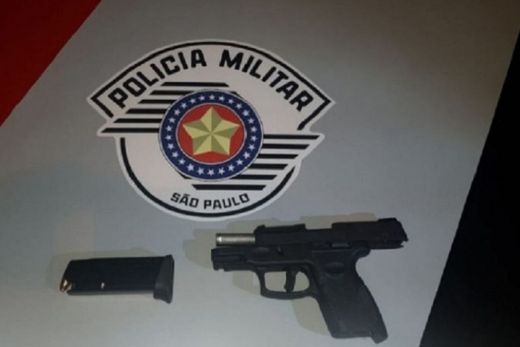Homem é preso após disparar dentro do Bloco Batatão