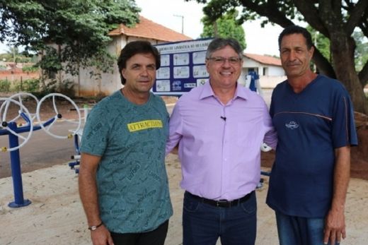 Silvânia recebeu academia ao ar livre
