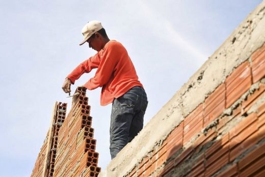 Indústria da construção civil registrou ociosidade em abril